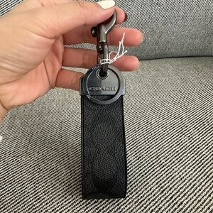 NWT Coach Loop Key Fob In Signature Canvas CAQ07
